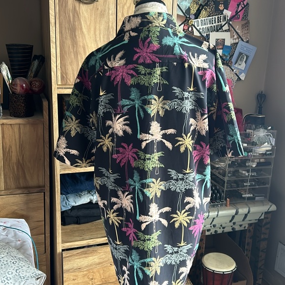 Good Vibes Neon Palm Tree Button Down Shirt - XL - Picture 3 of 5